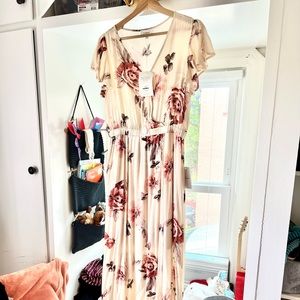 NWT Flowy floral summer dress